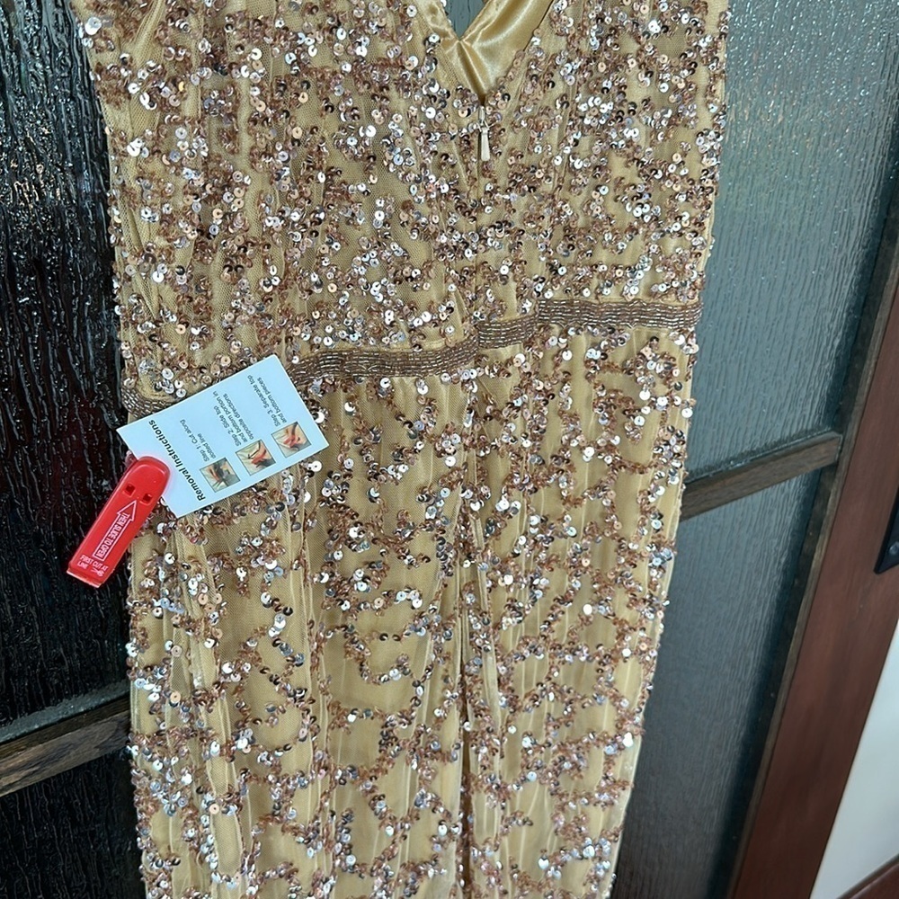 Mac Duggal SLEEVELESS V-NECK BEADED COLUMN GOWN size 10 NEW $398 Sold out - Picture 16 of 17